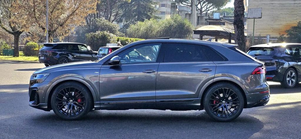 Audi Q8 2025
