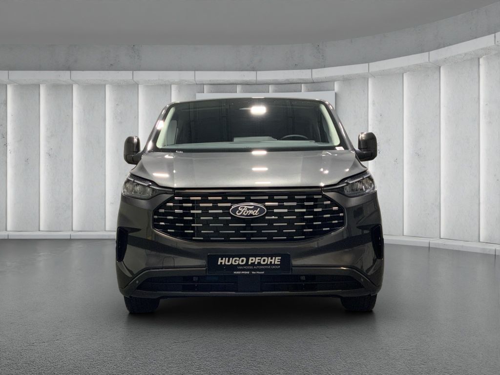 Ford Tourneo Custom 2025