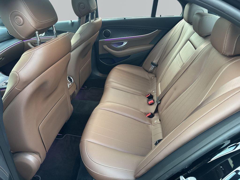 Mercedes-Benz E 200 2022