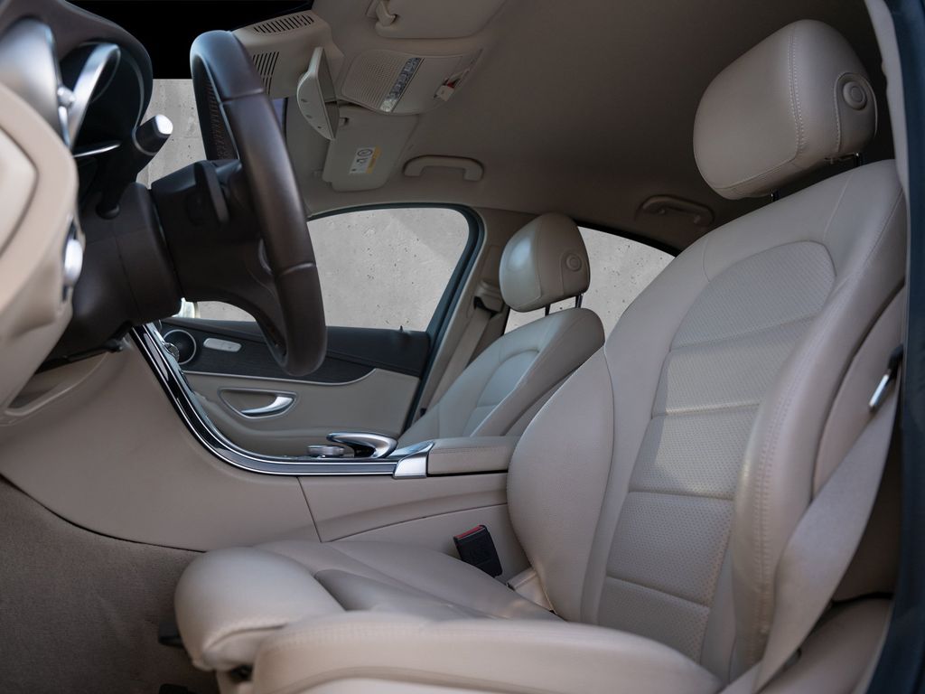 Mercedes-Benz C 300 2019