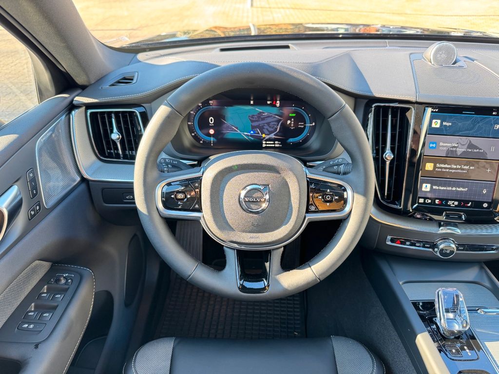 Volvo XC60 2025