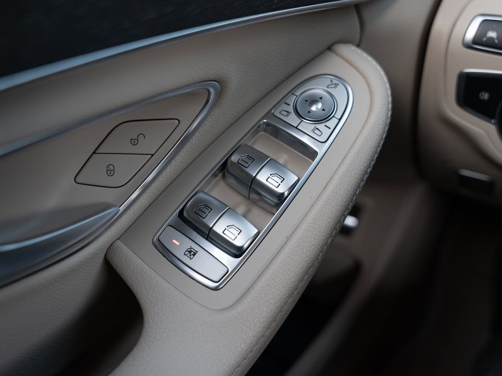 Mercedes-Benz C 300 2019