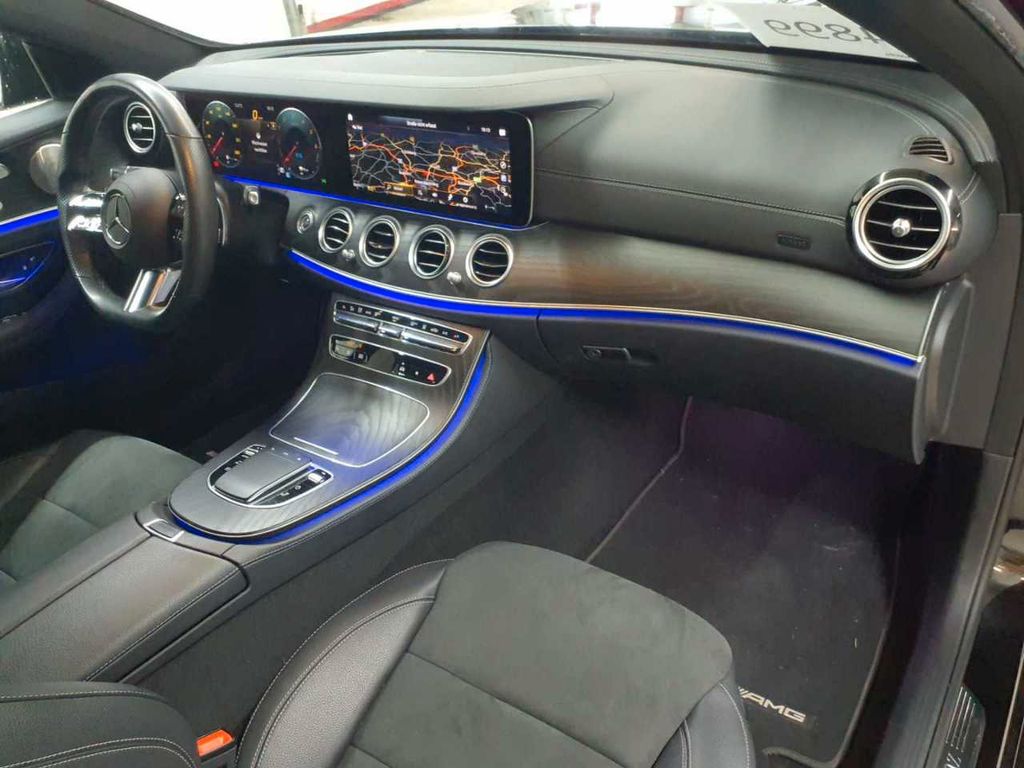 Mercedes-Benz E 300 2022