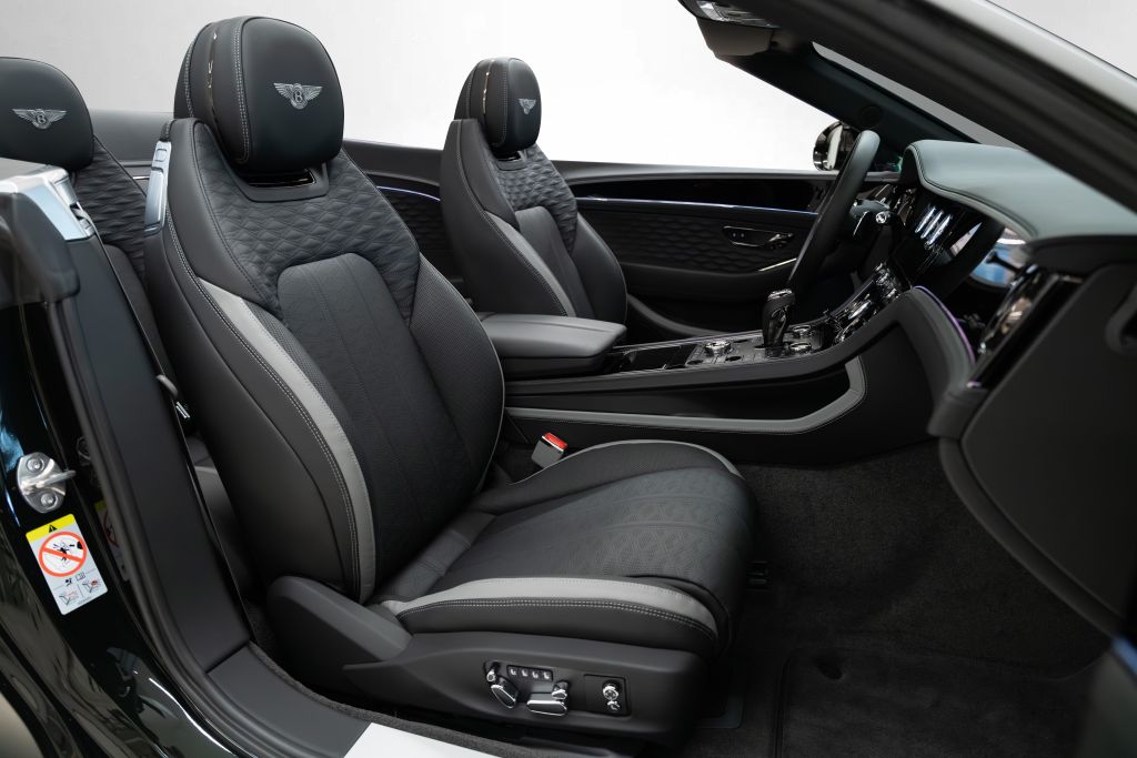Bentley Continental GTC 2024