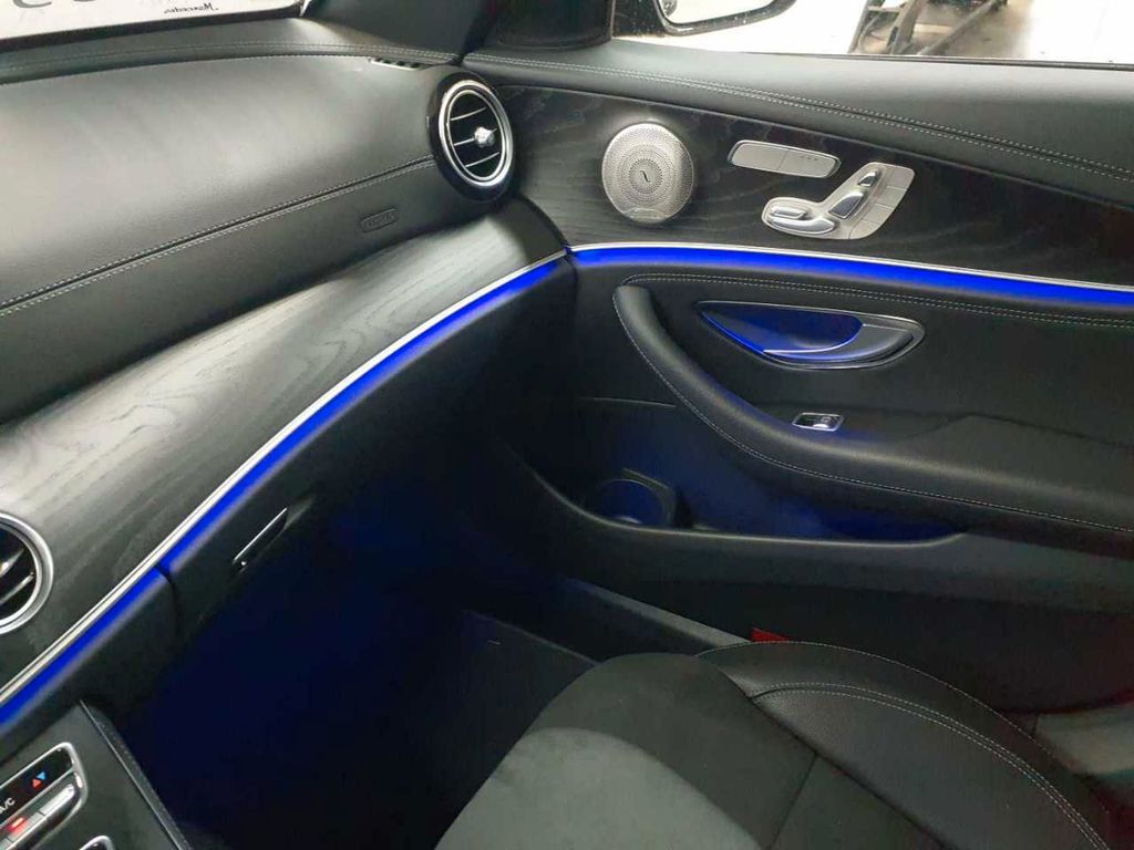 Mercedes-Benz E 300 2022