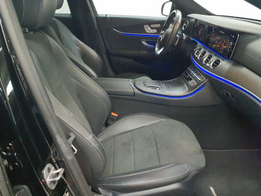 Mercedes-Benz E 300 2022