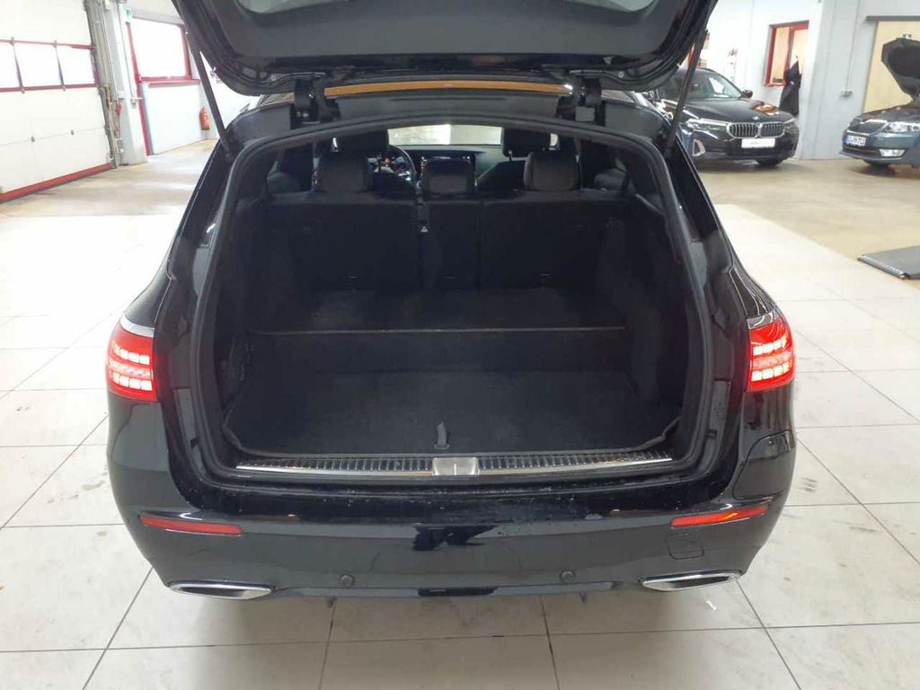 Mercedes-Benz E 300 2022