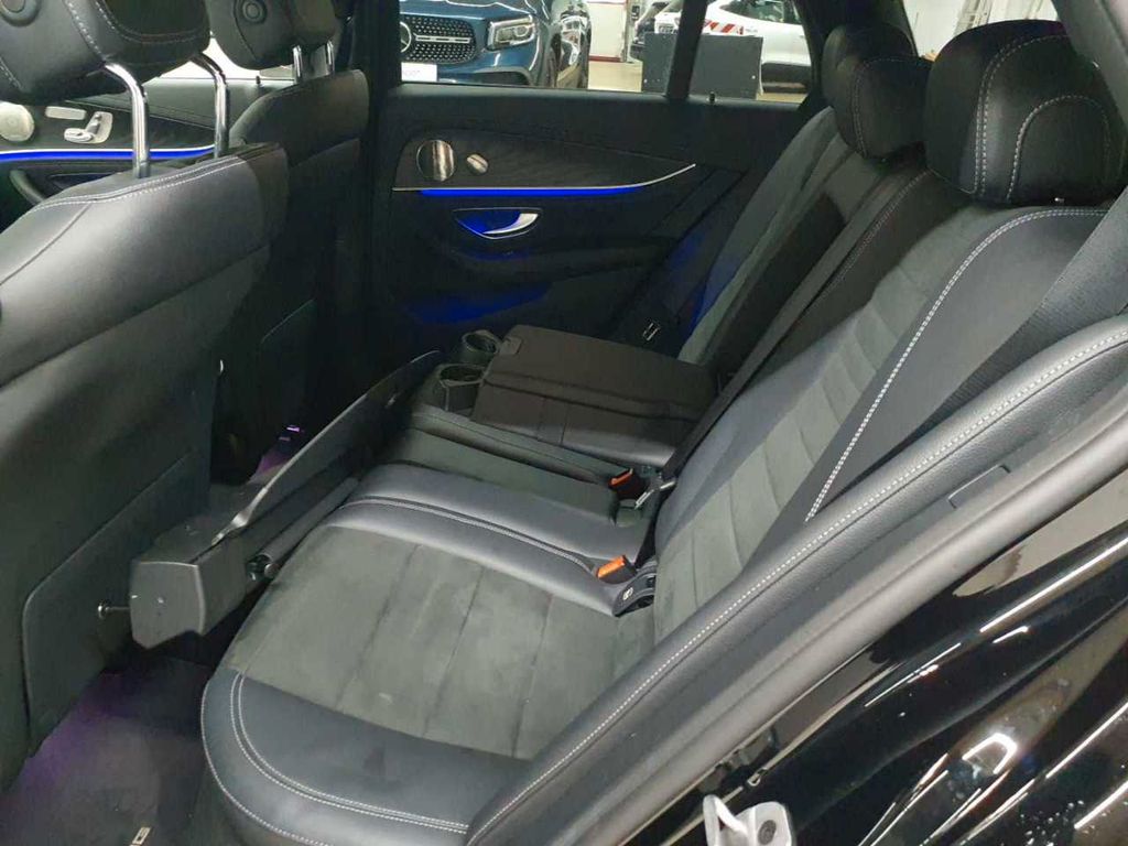 Mercedes-Benz E 300 2022