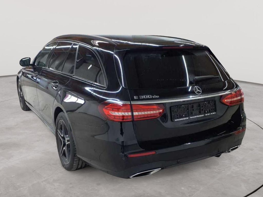 Mercedes-Benz E 300 2022