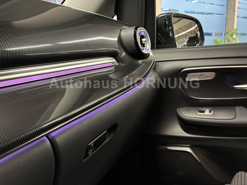 Mercedes-Benz V 220 2025