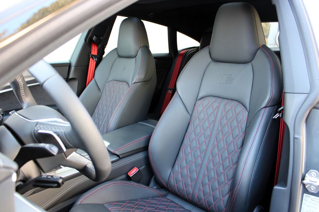 Audi A7 2024