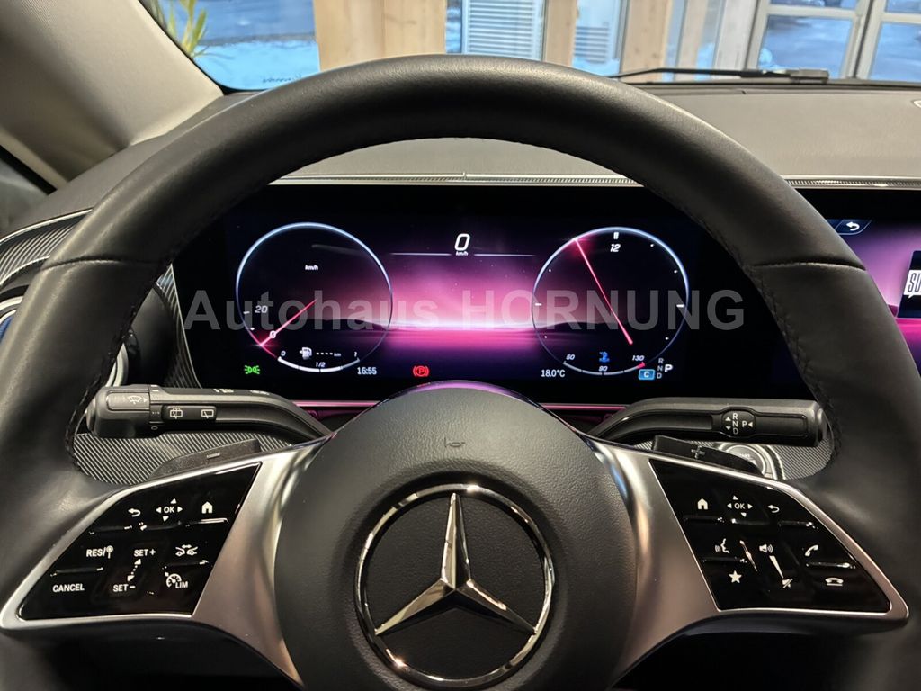 Mercedes-Benz V 220 2025