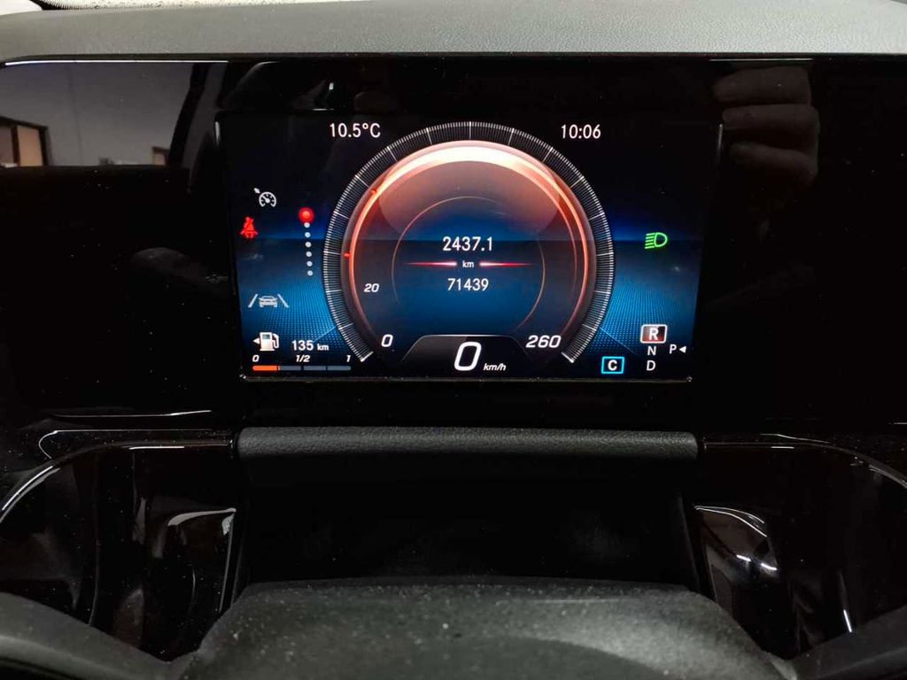 Mercedes-Benz GLA 200 2022