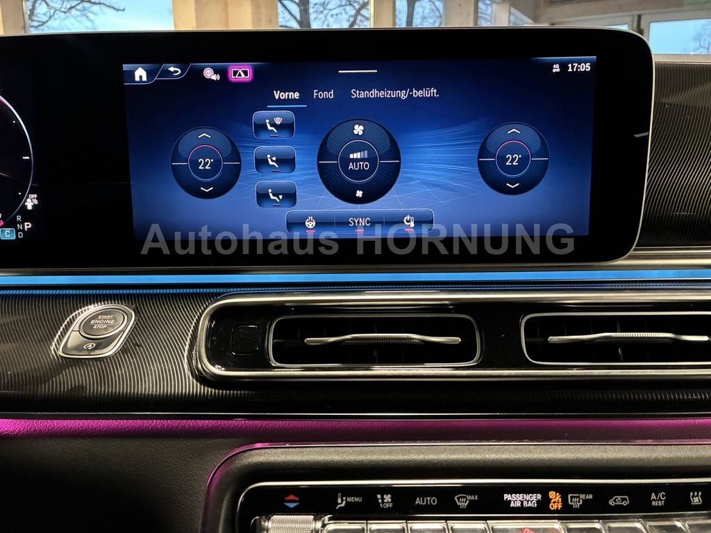 Mercedes-Benz V 220 2025