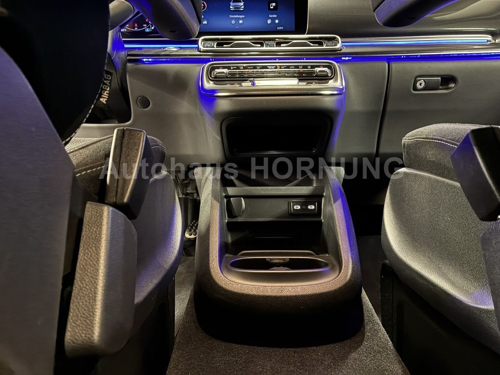 Mercedes-Benz V 220 2025