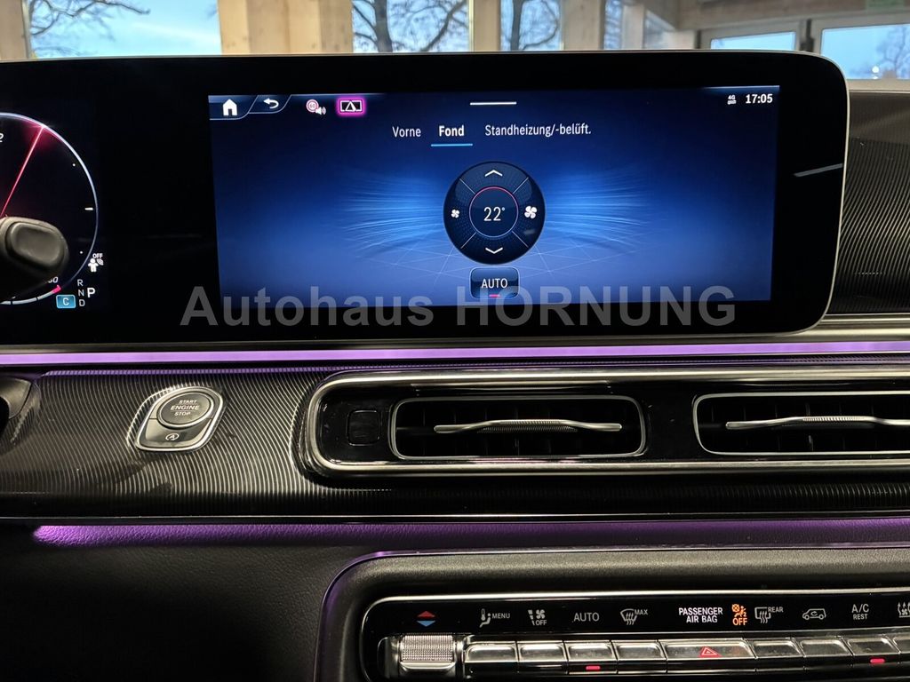 Mercedes-Benz V 220 2025