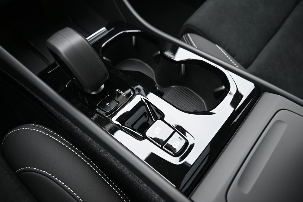 Volvo XC40 2025