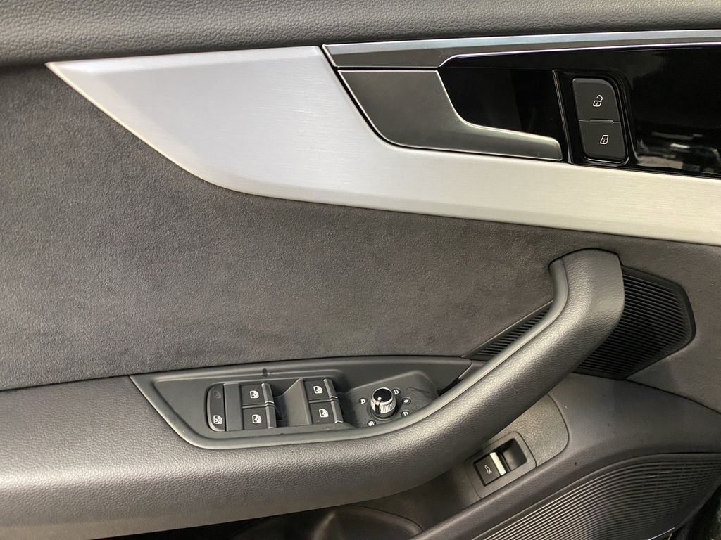 Audi A4 2024