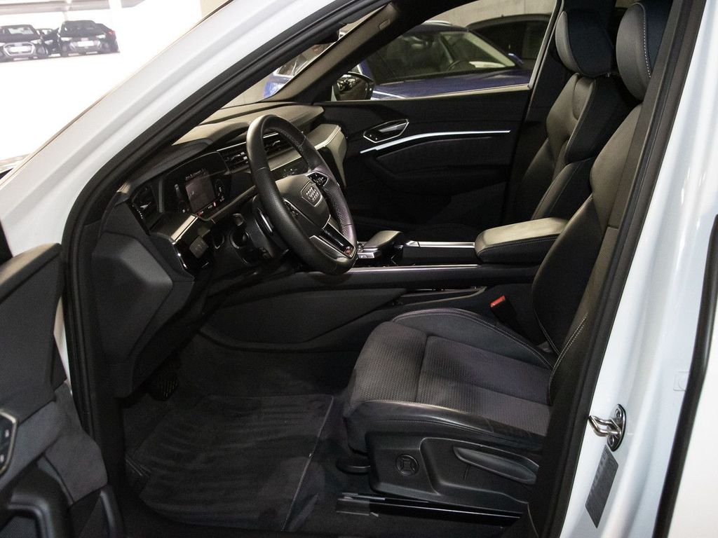 Audi e-tron 2023