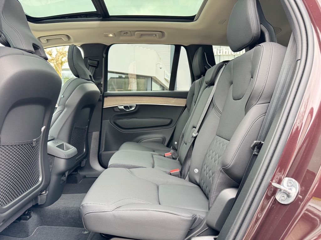 Volvo XC90 2025