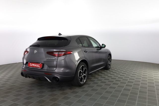 Alfa Romeo Stelvio 2023