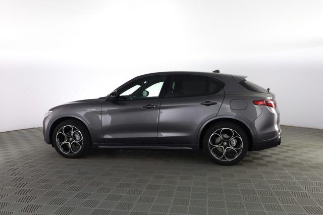 Alfa Romeo Stelvio 2023