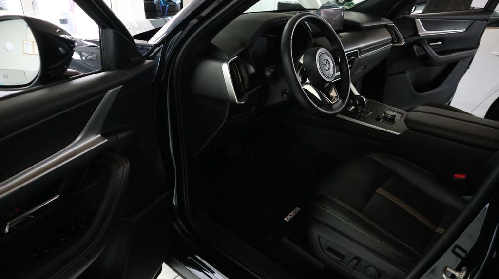 Mazda CX-60 2025