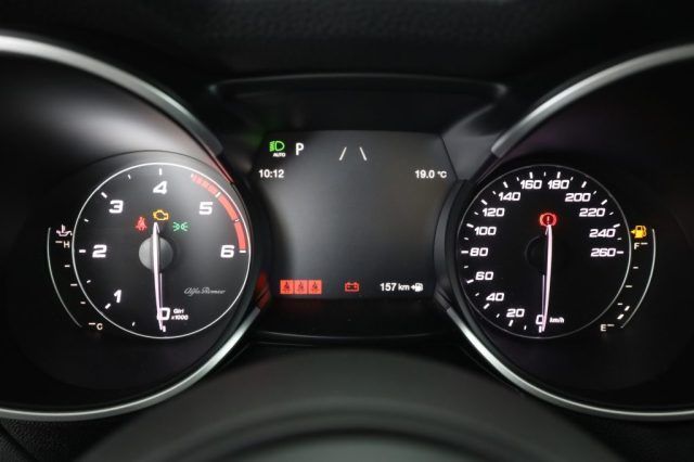 Alfa Romeo Stelvio 2023