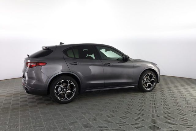 Alfa Romeo Stelvio 2023
