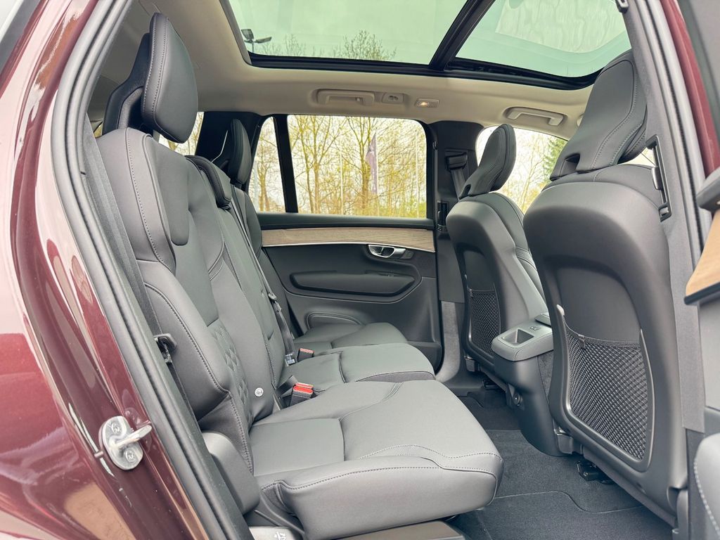 Volvo XC90 2025