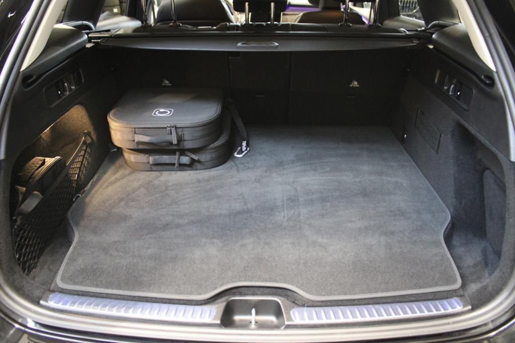 Mercedes-Benz GLC 300 2025