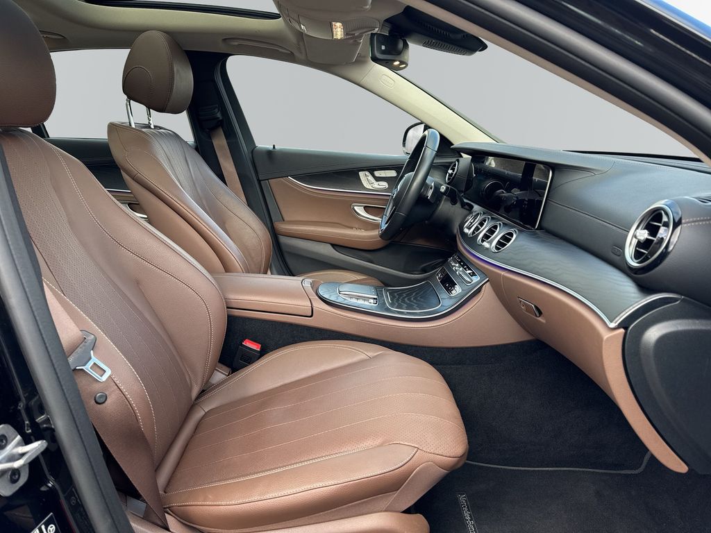 Mercedes-Benz E 200 2022