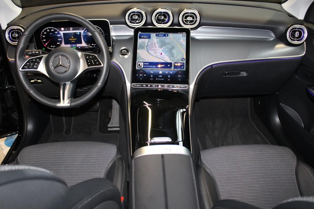 Mercedes-Benz GLC 300 2025