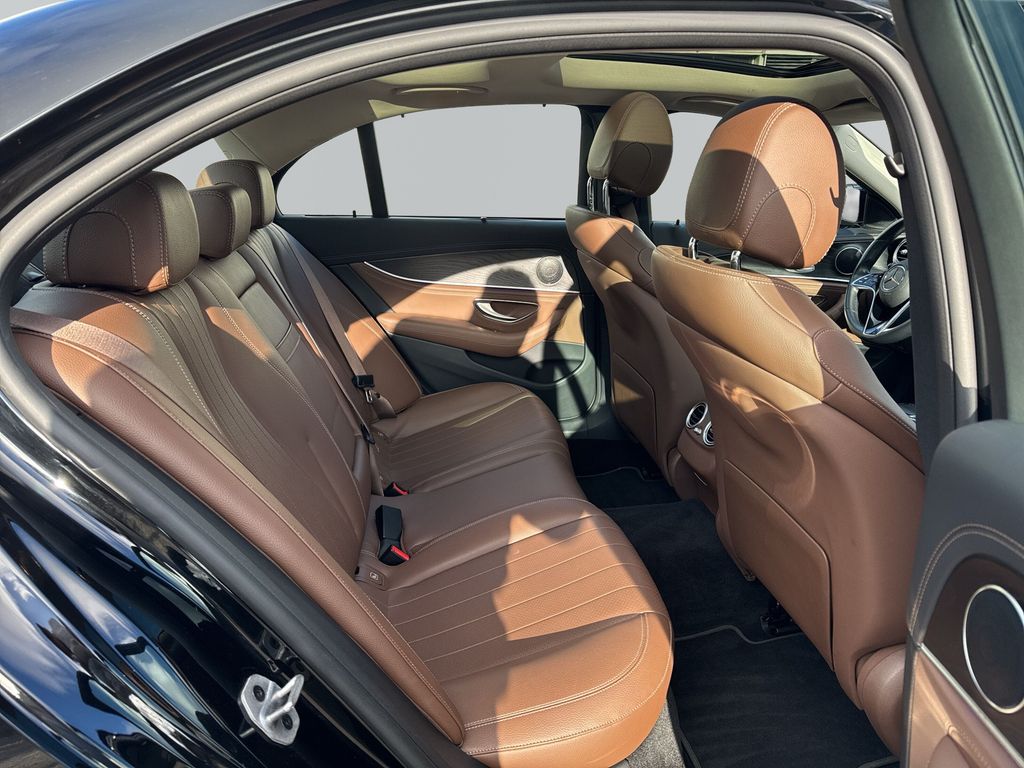 Mercedes-Benz E 200 2022