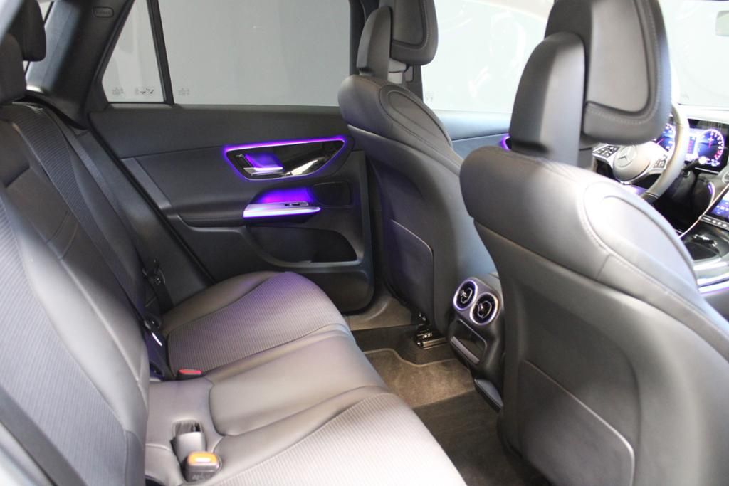 Mercedes-Benz GLC 300 2025