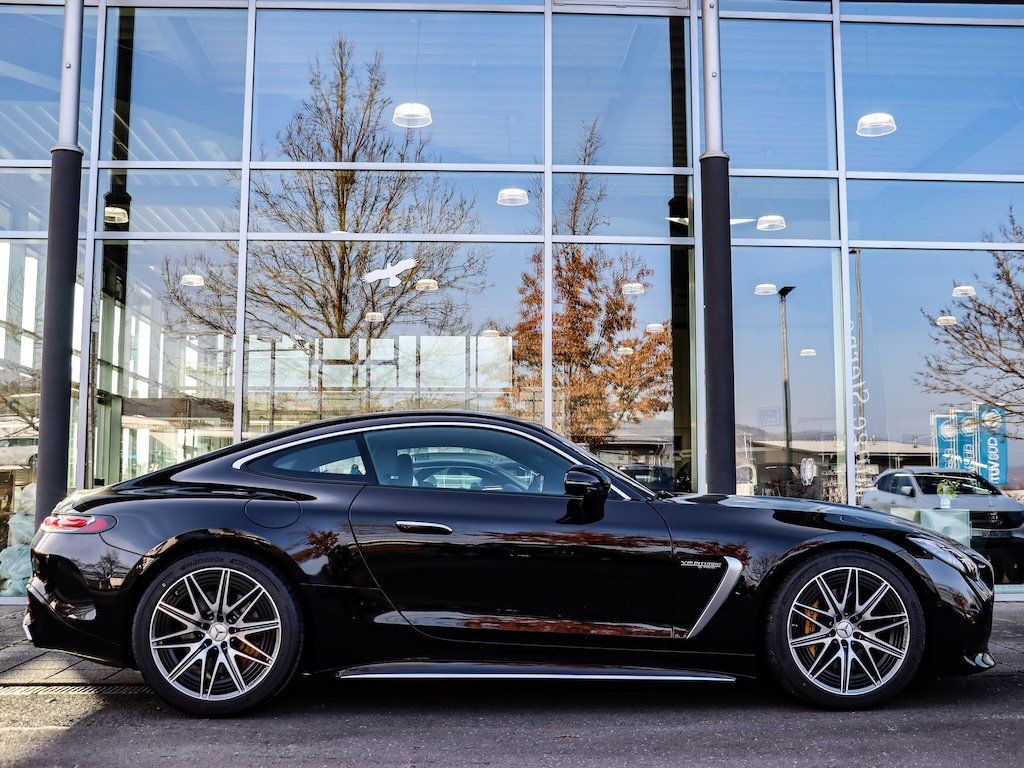 Mercedes-Benz AMG GT 2024