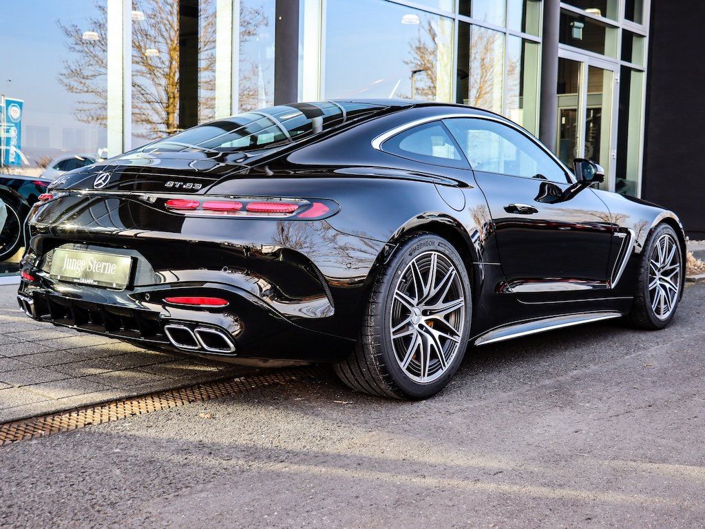 Mercedes-Benz AMG GT 2024