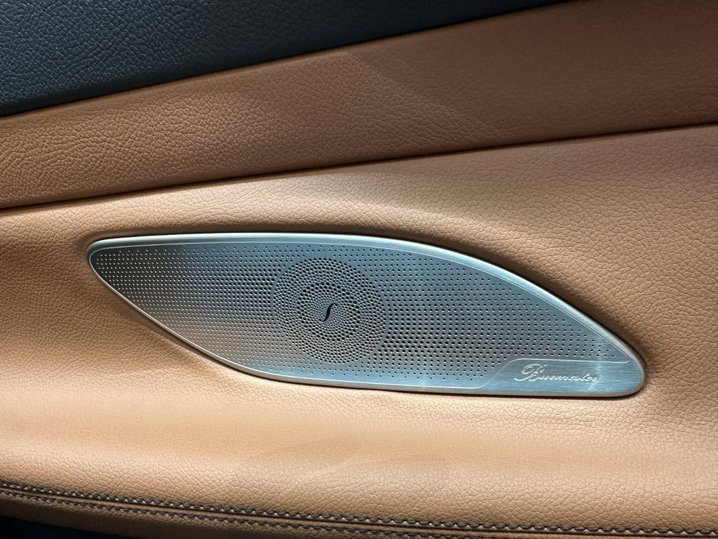 Mercedes-Benz E 300 2022