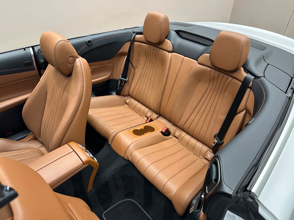 Mercedes-Benz E 300 2022