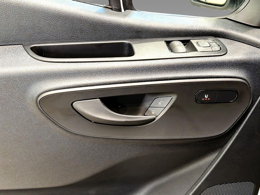 Mercedes-Benz Sprinter 2025