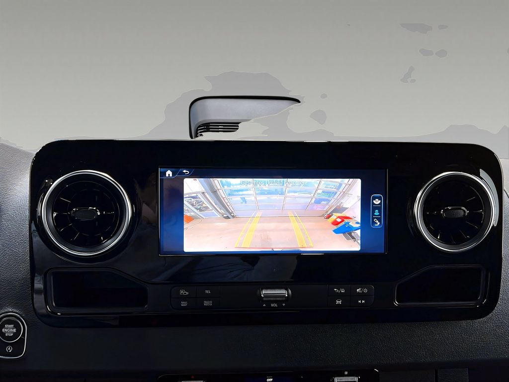 Mercedes-Benz Sprinter 2025