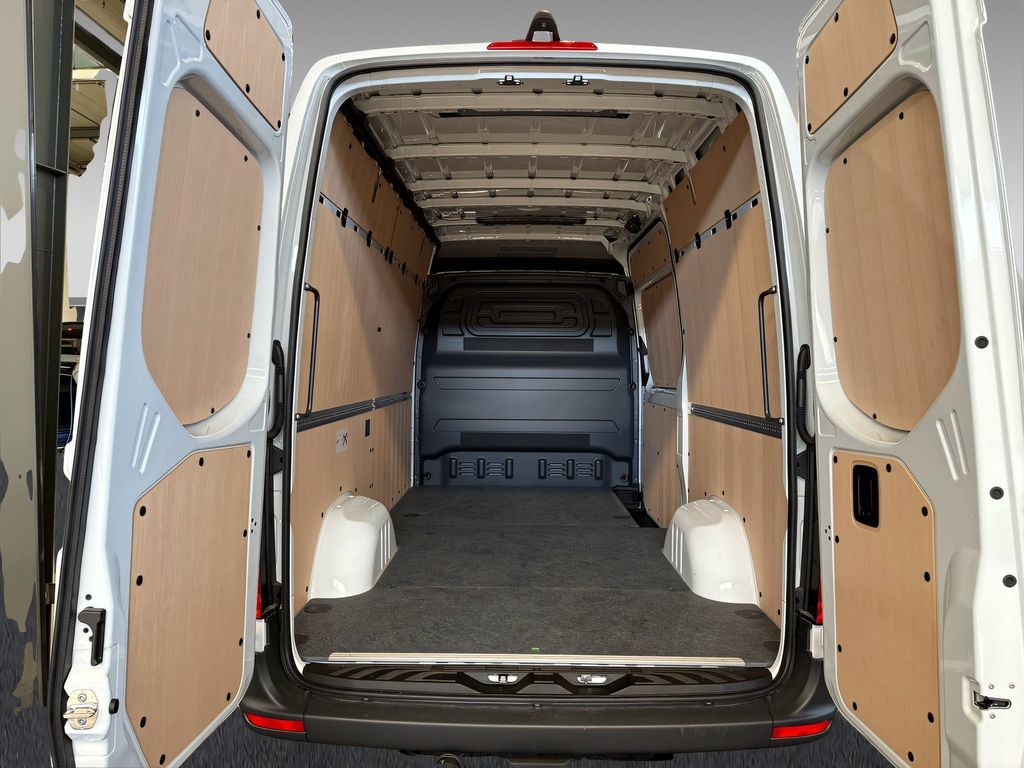 Mercedes-Benz Sprinter 2025