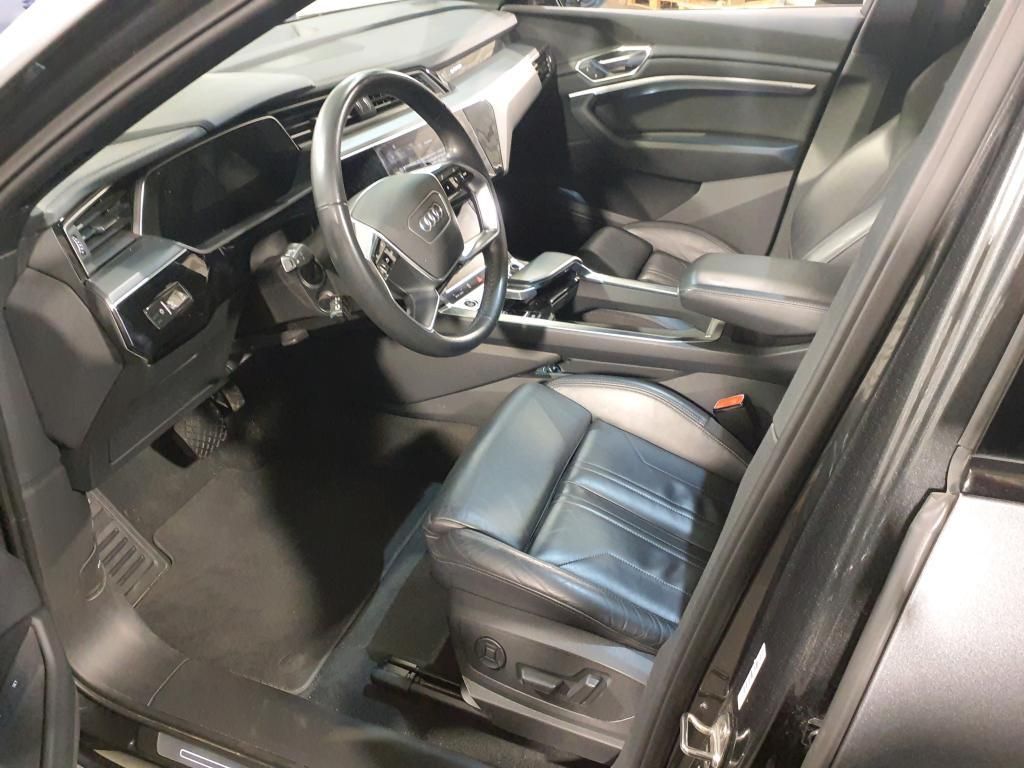 Audi e-tron 2022
