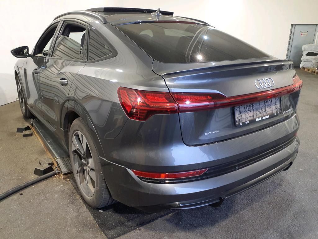 Audi e-tron 2022