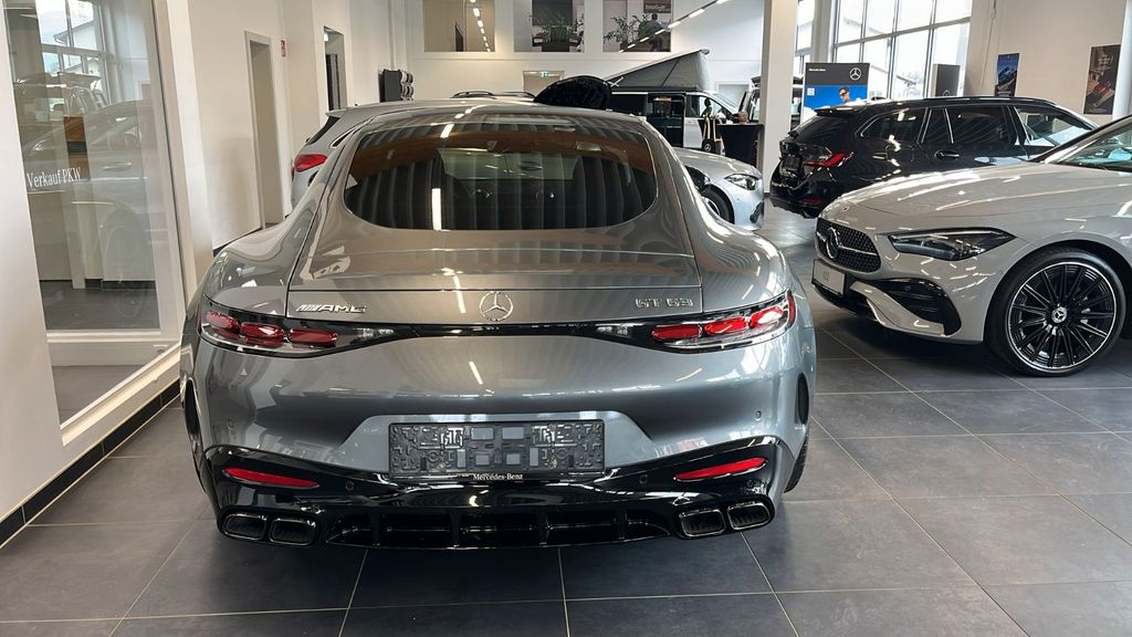 Mercedes-Benz AMG GT 2025