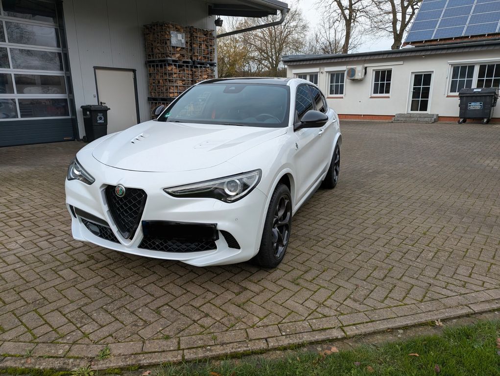 Alfa Romeo Stelvio 2021