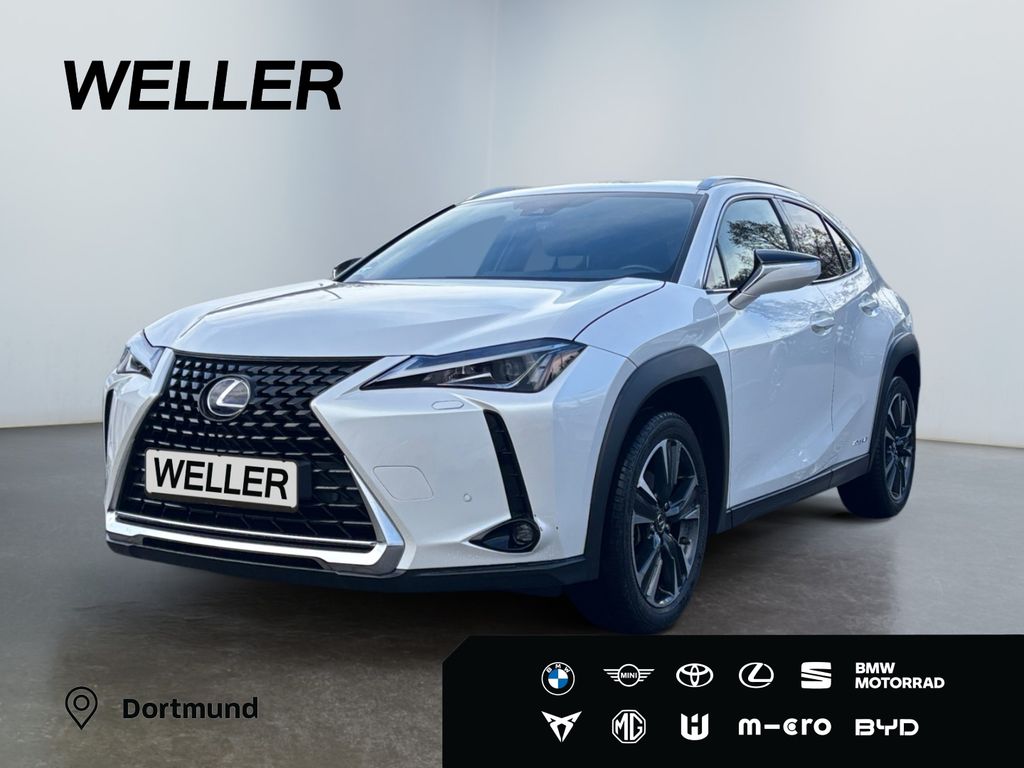 Lexus UX 2021