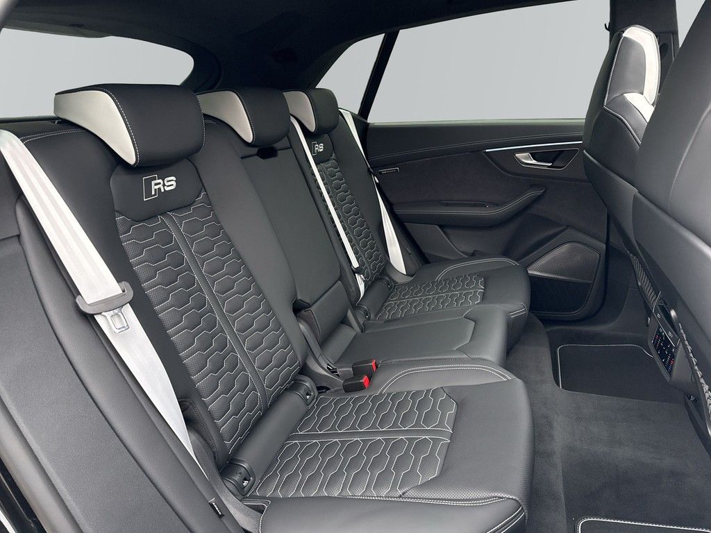 Audi RSQ8 2025