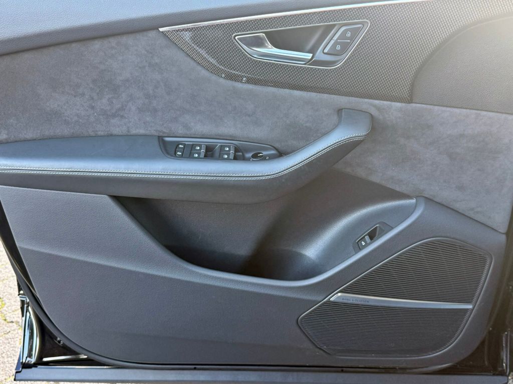 Audi SQ8 2022