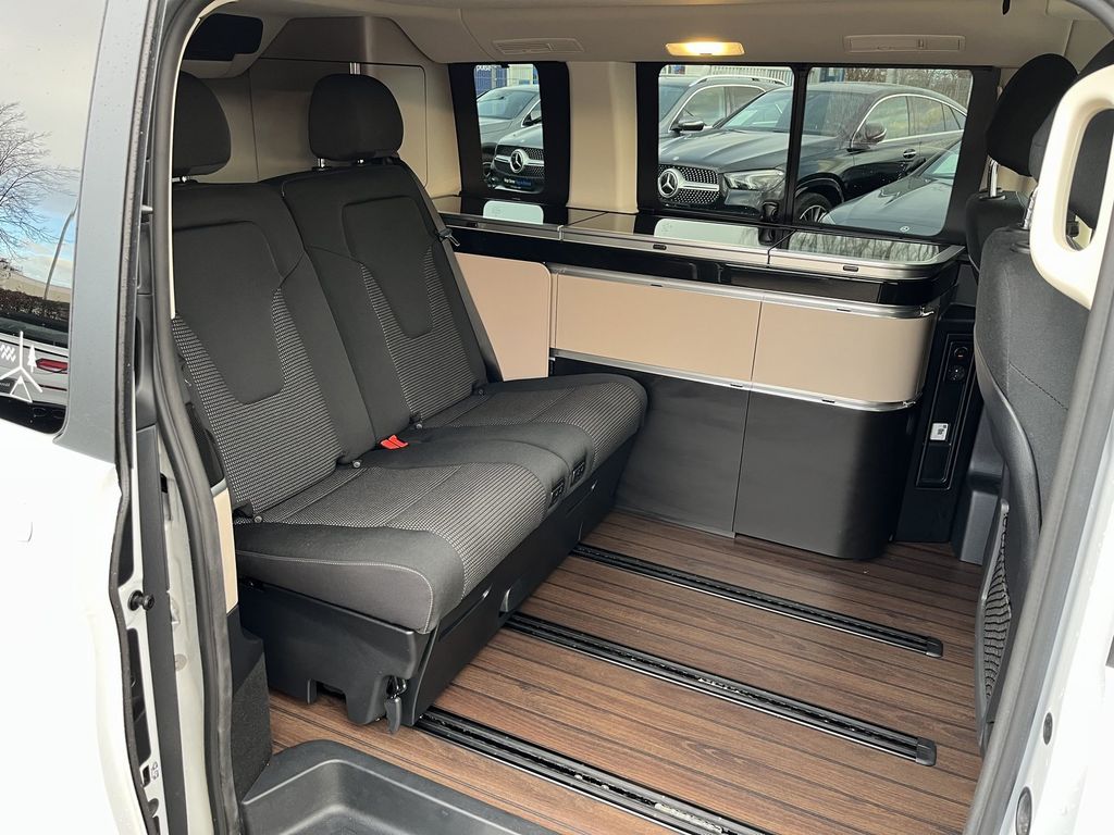 Mercedes-Benz 2022